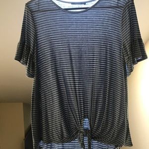 Front tie top, never been worn!!